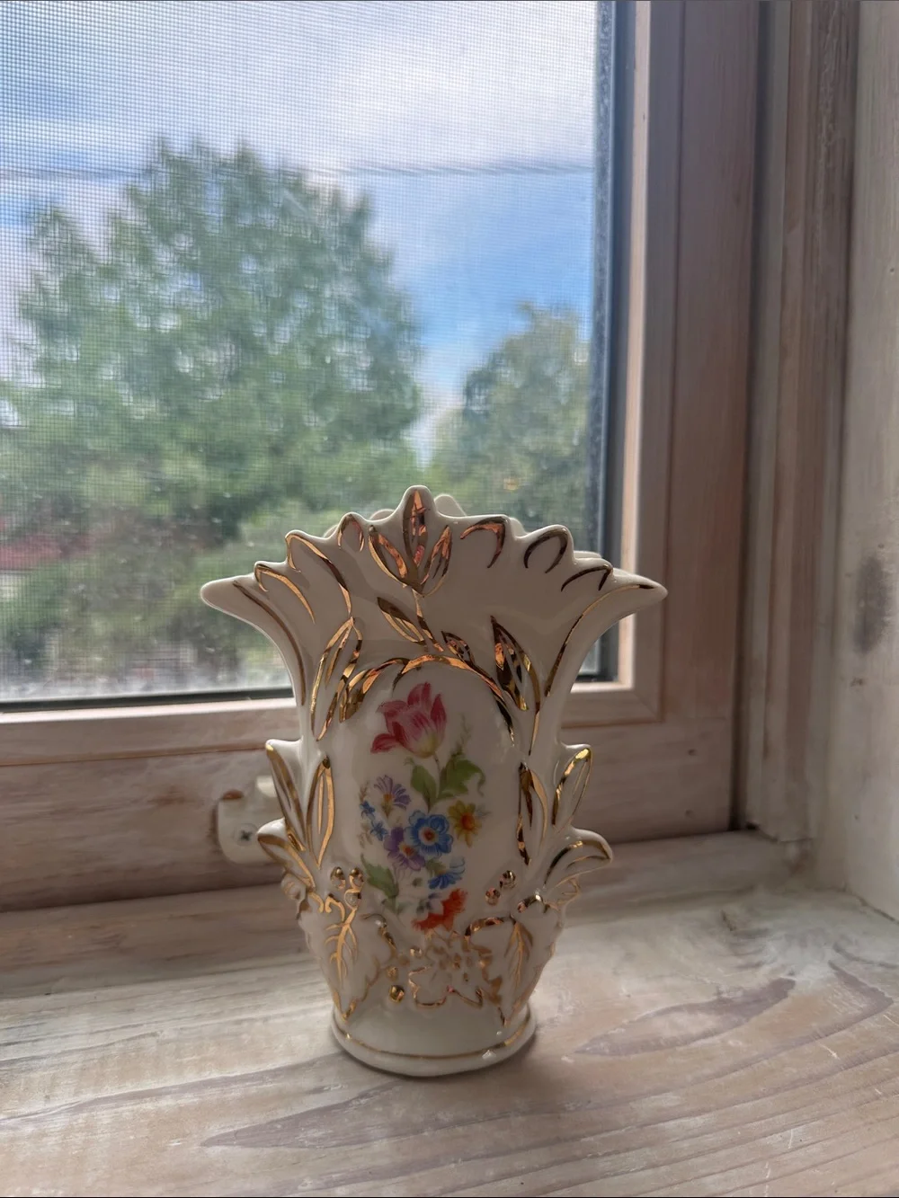 Antique White Floral Vase with Gold Accents